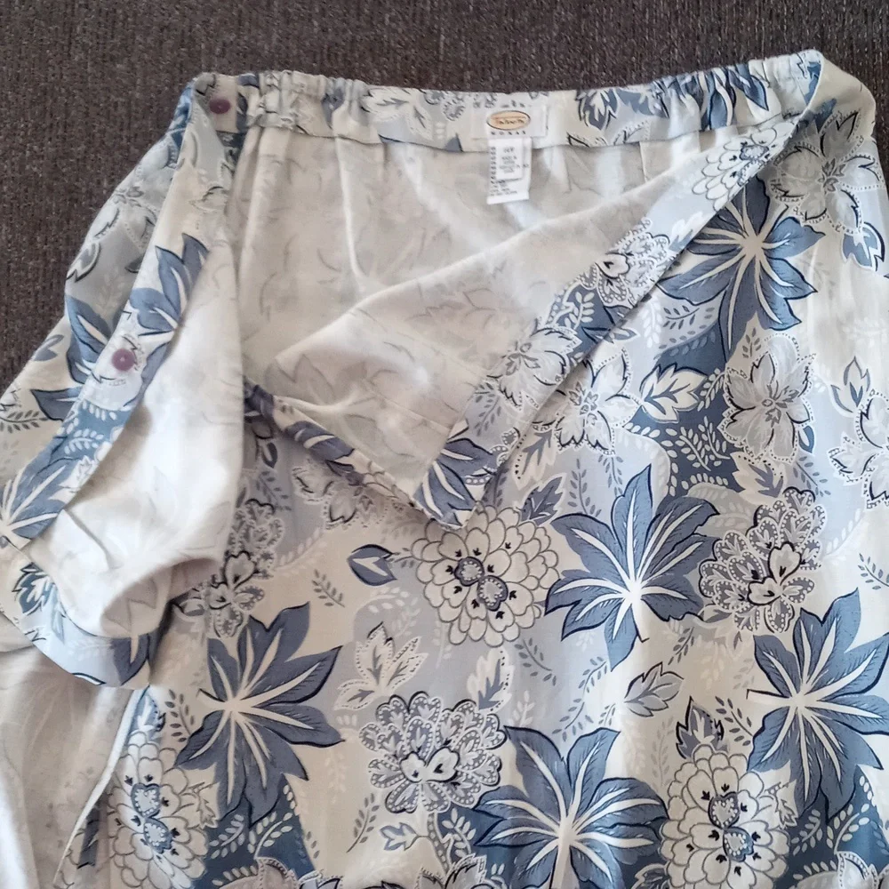 💙Talbots💙 - Blue/White Floral Linen Blend Maxi Wrap Skirt